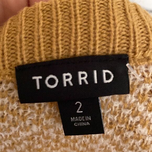 Torrid Leopard Design Pullover Sweater Animal Print Contemporary Feminine - Picture 9 of 9